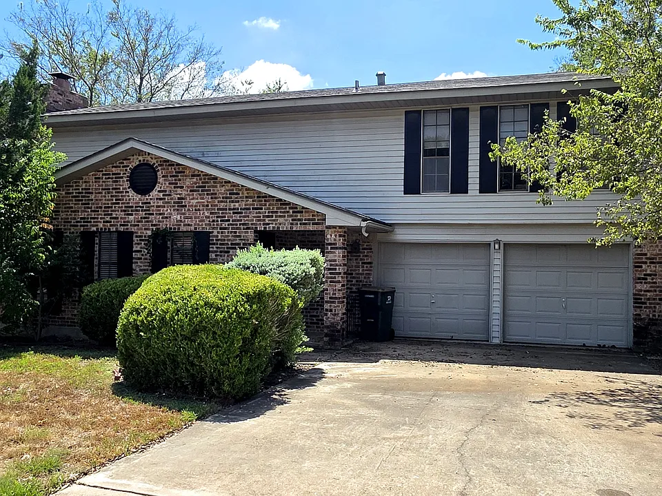 12534 Split Rail Pkwy