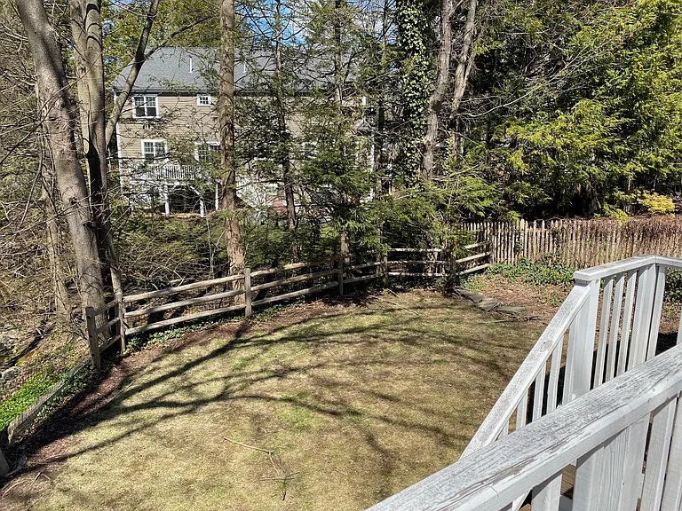 26 Cleveland Rd — Photo 2