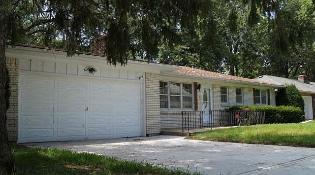 1st image of 7929 Webster Ave