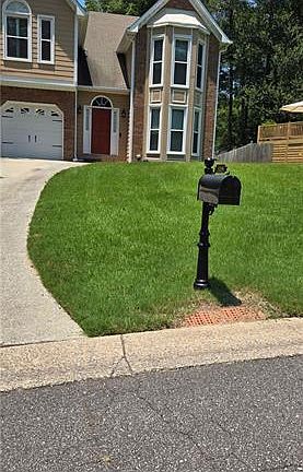 3rd image of 3258 Woodcliff Way
