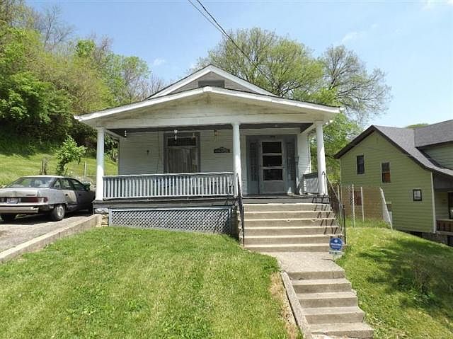 1st image of 1916 Brinkmeier Ave