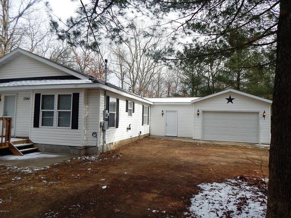 1st image of 1745 Macdougall Dr