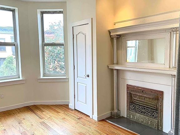 4th image of 771 Lincoln Pl #2LL