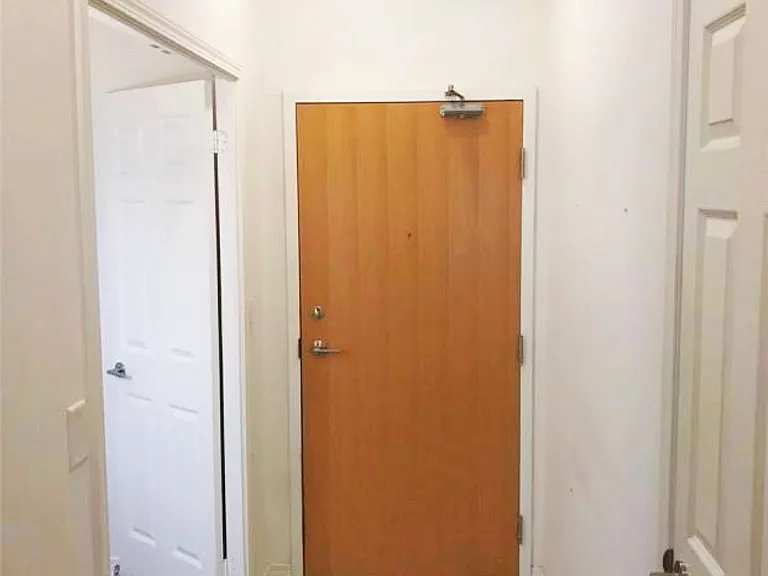 736 Spadina Ave #302 — Photo 5