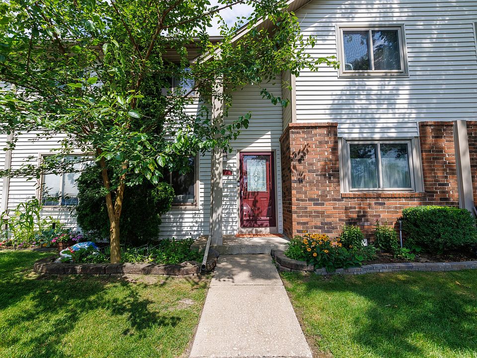 1st image of 7220 Bluewater Dr APT 139