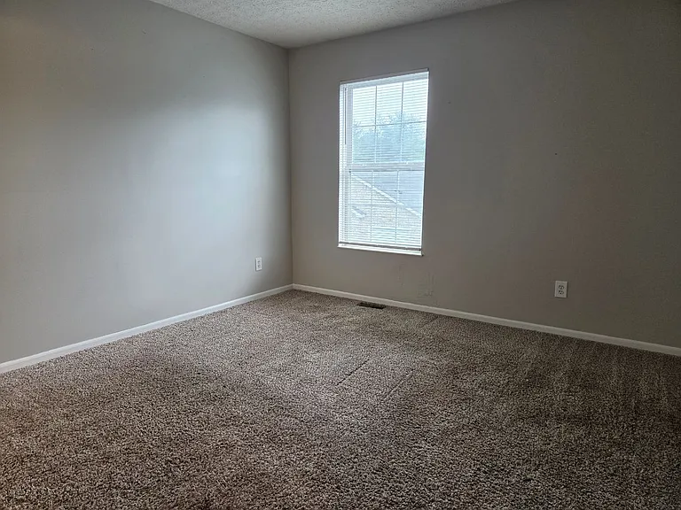 6696 Axtel Dr — Photo 11