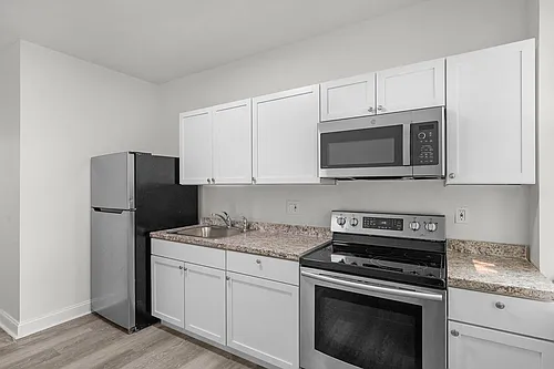 2412 Francis St Photo 1