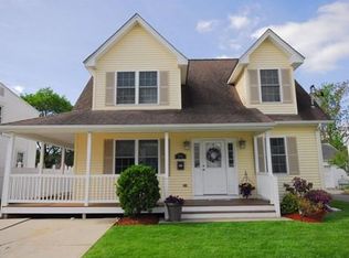 385 Vine St, Pawtucket, RI 02861