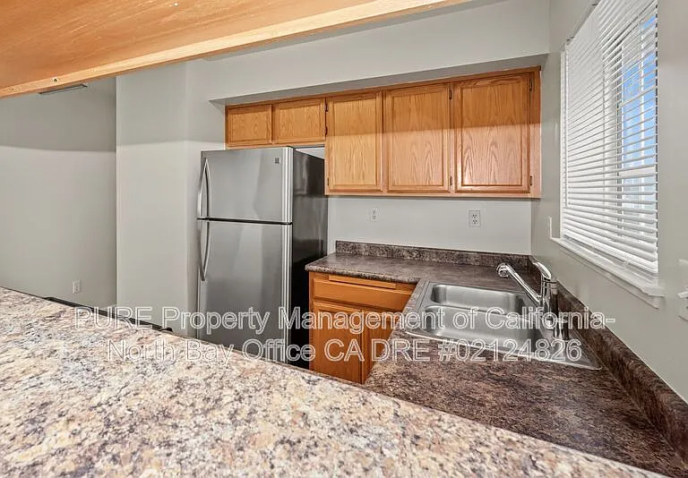 520 Laurel Grove Cir — Photo 8