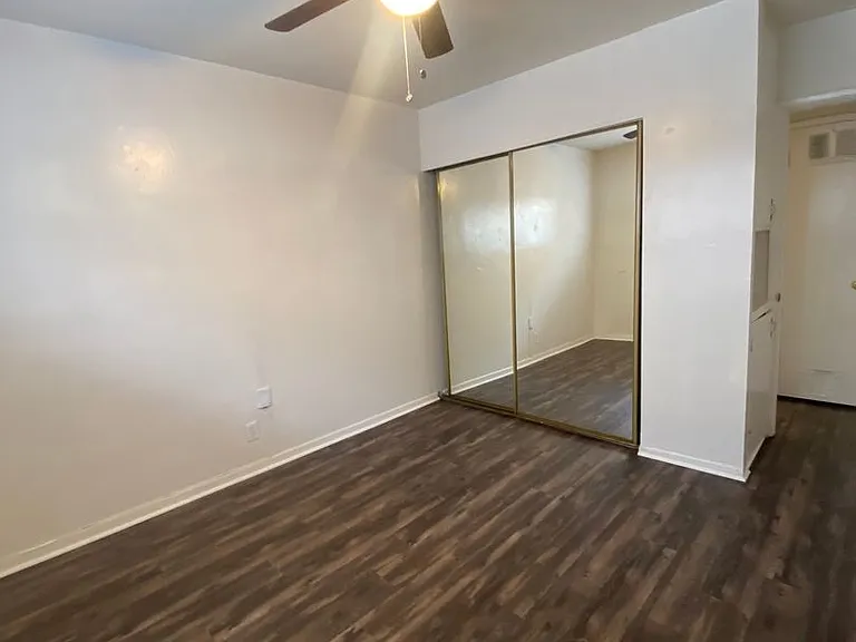 4937 Coronado Ave! Spacious 2 Bed-1 Bath Unit in OB! — Photo 12