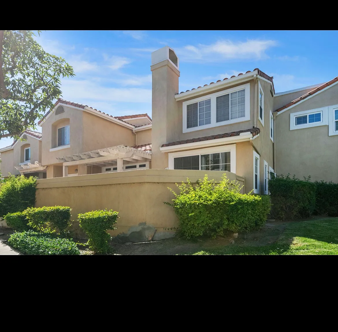 3 bed, 1692 sqft, $4,100 — Photo 2