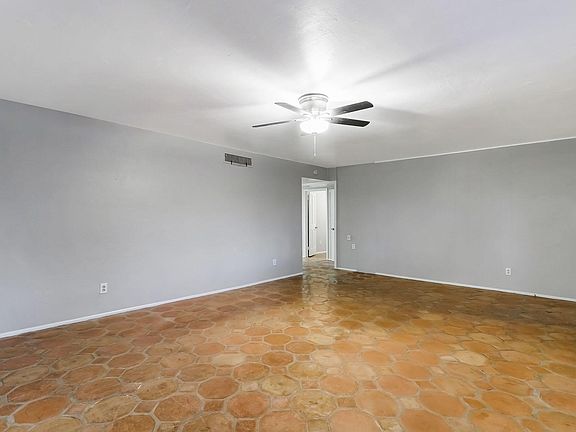 4th image of 13836 N 11th Pl