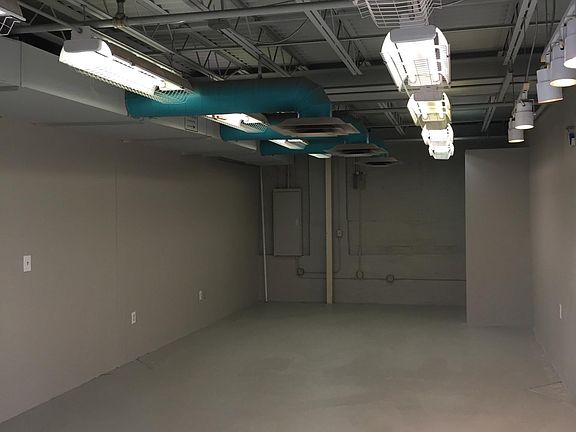 3rd image of 333 Montezuma Ave