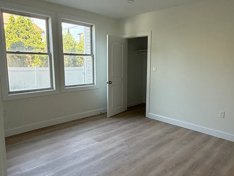 136 Winter St #3 — Photo 6