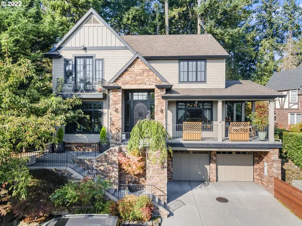 6421 SW Parkhill Way, Portland, OR 97239