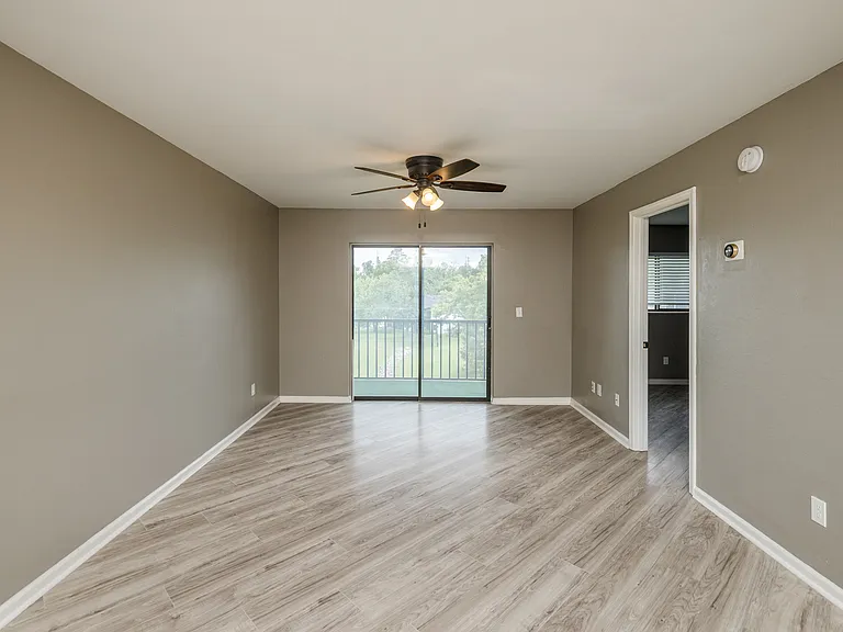 1208 Windsong Cir — Photo 10
