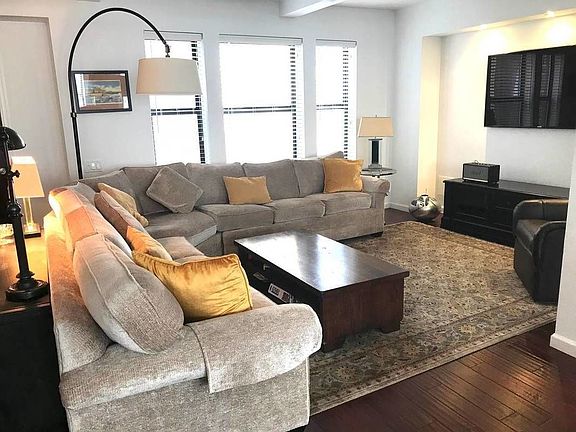 4th image of 339 E 58th St APT 9D