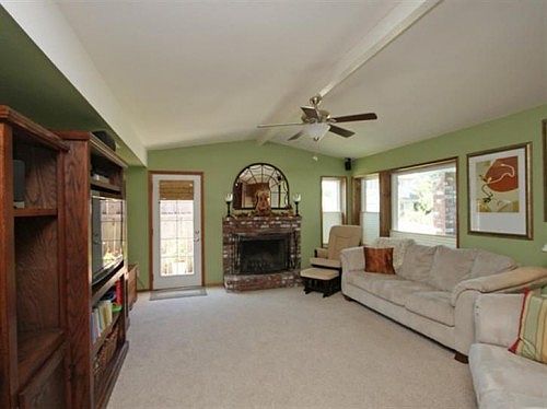 4th image of 402 Windward Way