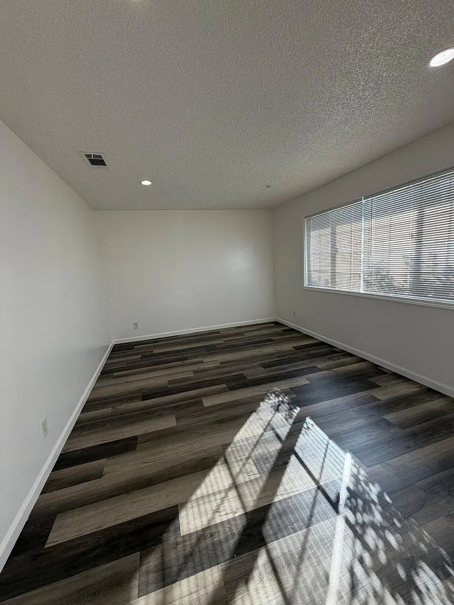 Building Photo - 218 Saint Olaf Way