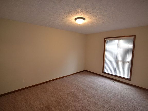 5th image of 8941 Western Pines Dr