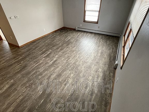 3rd image of 113 W 5th St Unit B