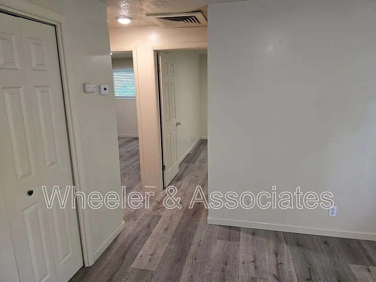 3070 Eccles Ave #8 — Photo 9