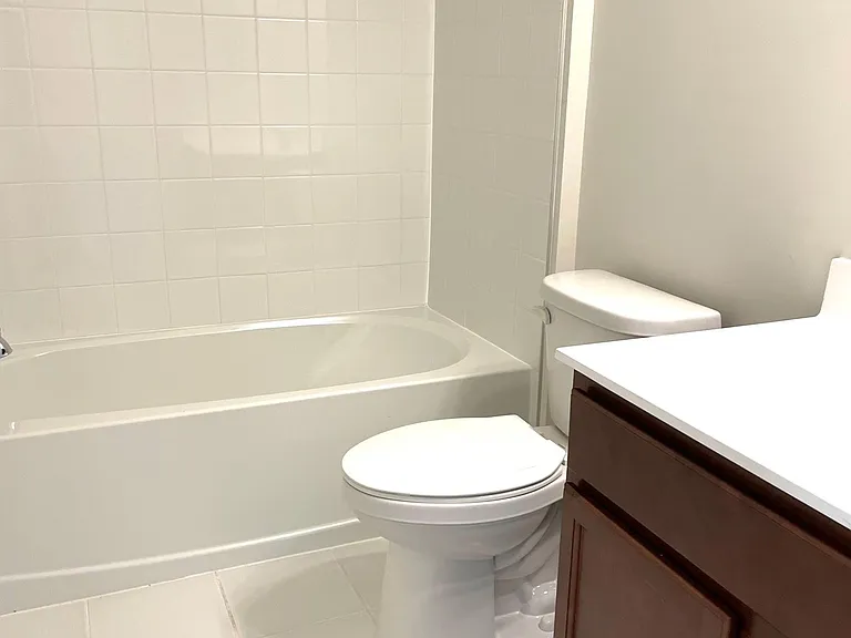 33 Cortland Ct — Photo 9