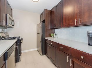 20-1 Gill Ln #1691904, Iselin, NJ 08830