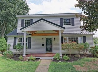 17 Mercer St, Waterford, NY 12188