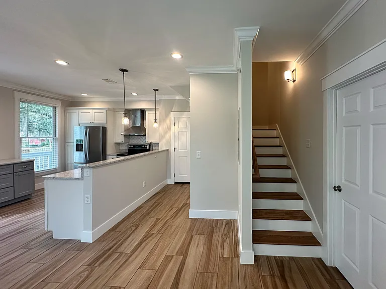 1415 Abercorn St — Photo 10