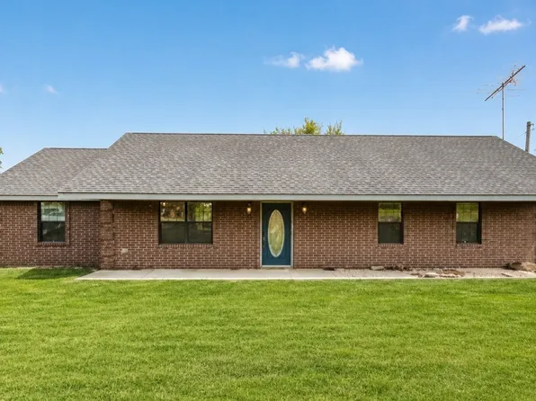 711 E Iowa St, Whitefield, OK 74472