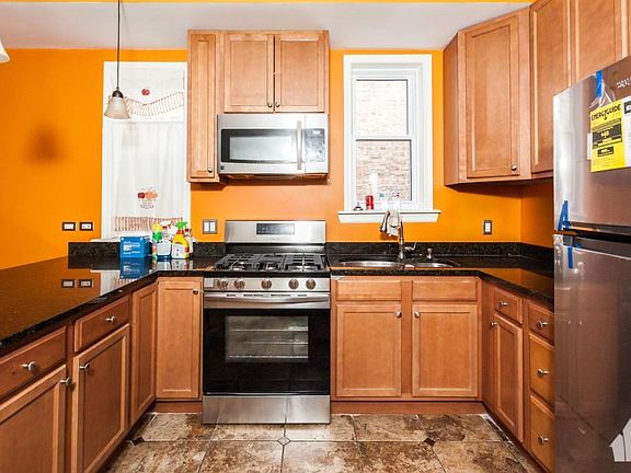 4th image of 4646 N St Louis Ave #2