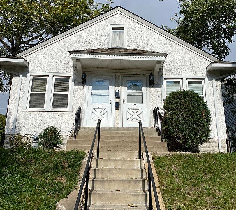 1st image of 1255 St Clair Ave