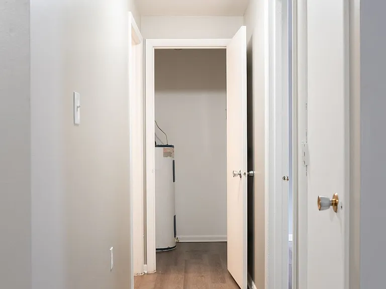 Meadow View Apartments — Photo 11