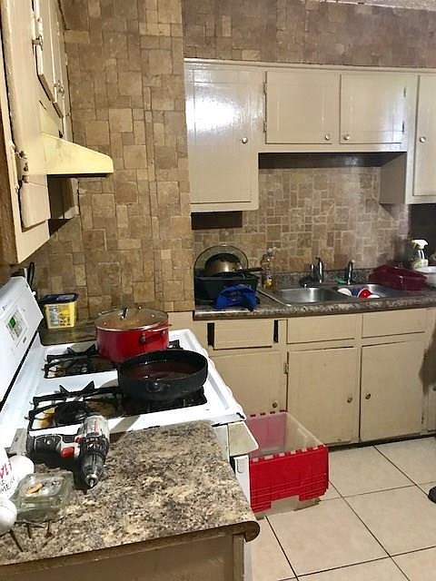 2nd image of 232 Muscadine St