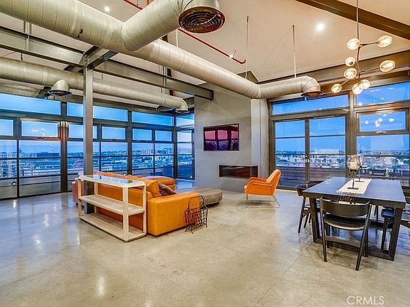 5th image of 100 W 5th St #Penthouse 9b