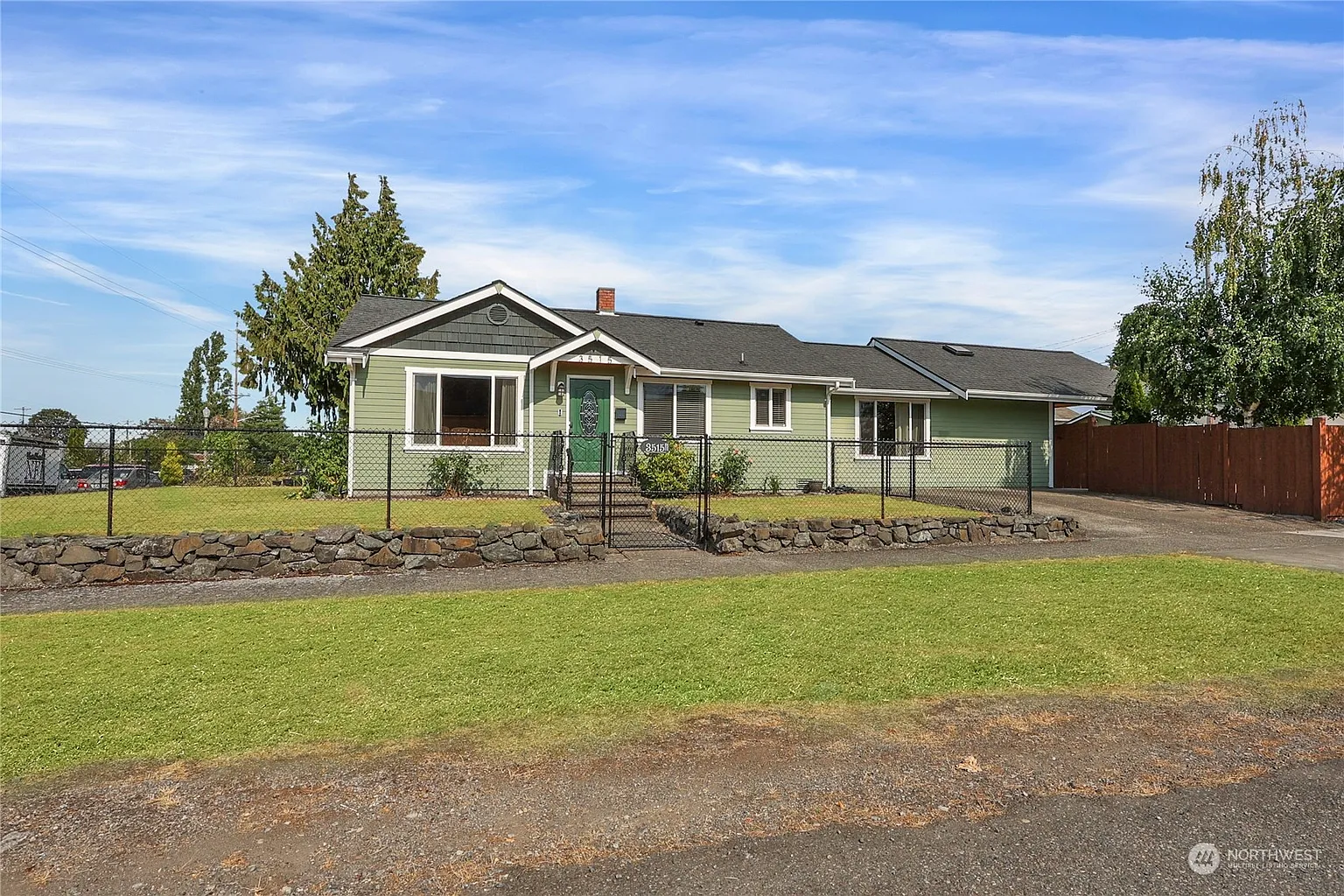 3515 E I Street photo 1