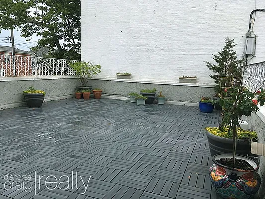 Rented by D'Andrea Craig Realty | media 15