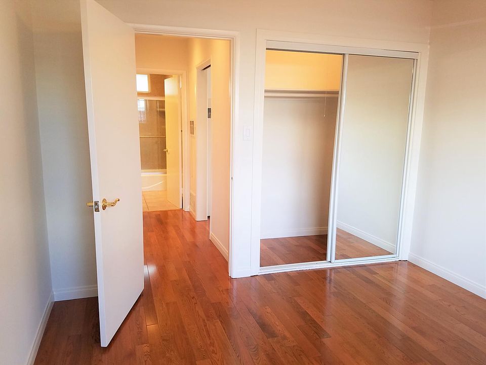 1st image of 2220 1/2 S Carmelina Ave