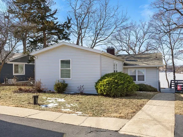 7692 N Sandy Beach Dr, Monticello, IN 47960