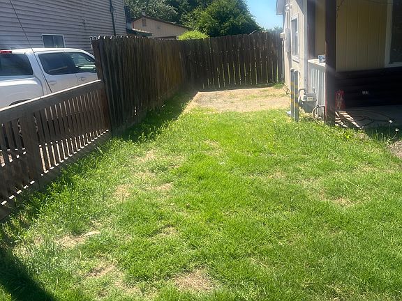 4th image of 9899 S Lockhart Rd