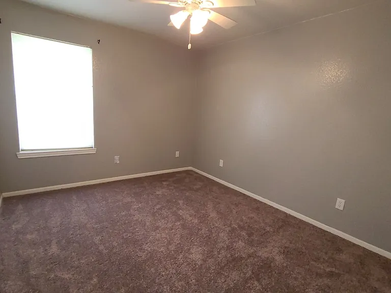 2801 Wisteria 11 bdrm 2 (2)_04232024