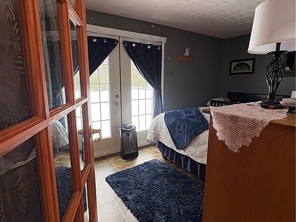 4th image of 675 Oldfield Rd