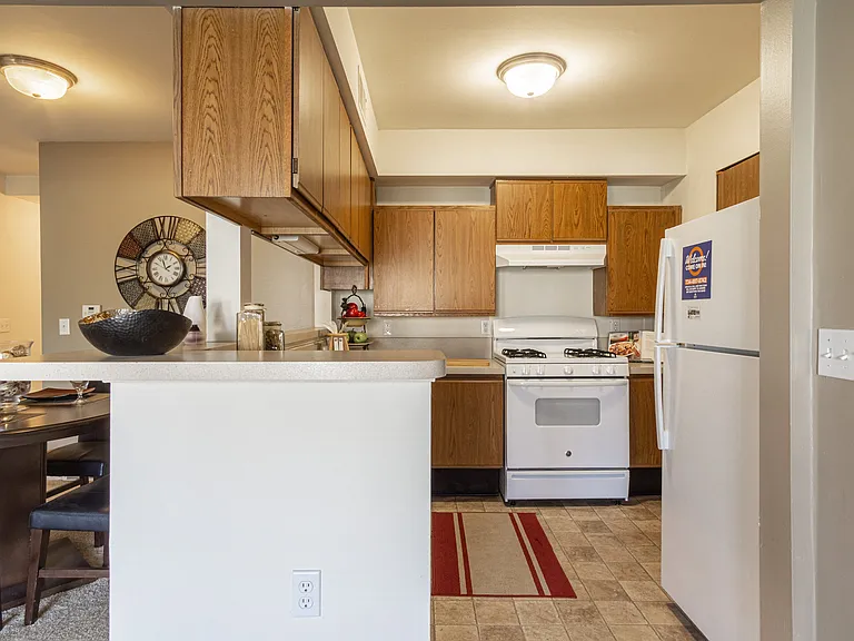 Southport Apartments — Photo 39