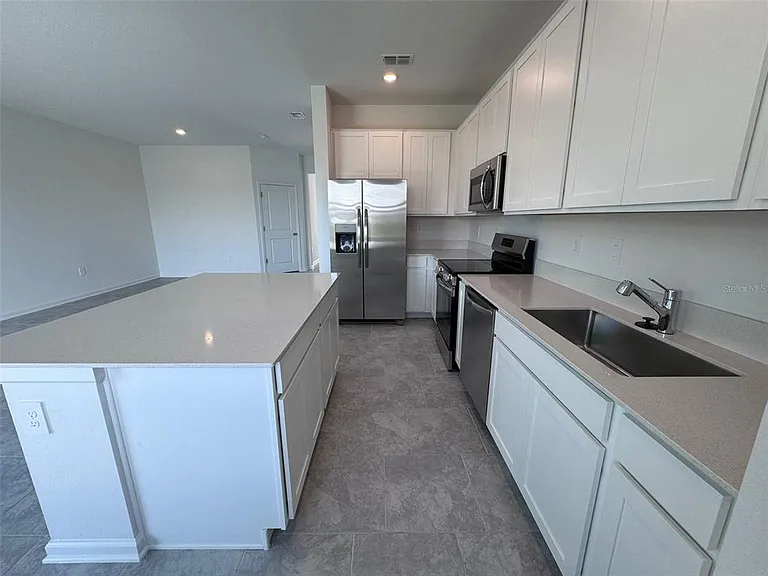 3133 Laurent Loop — Photo 13
