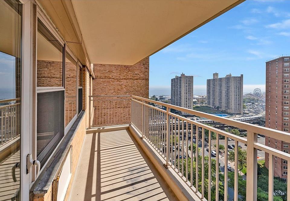 1st image of 2925 W 5th St APT 18C