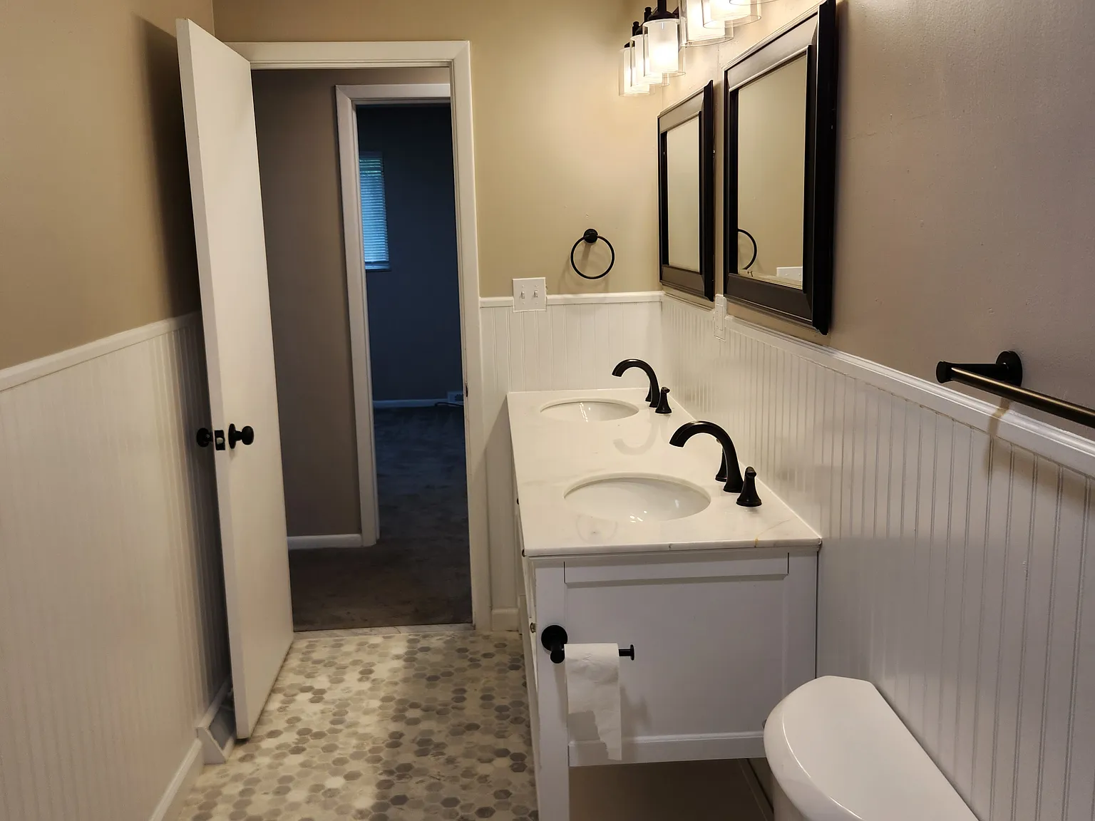 3 bed, 3528 sqft, $1,450 — Photo 2