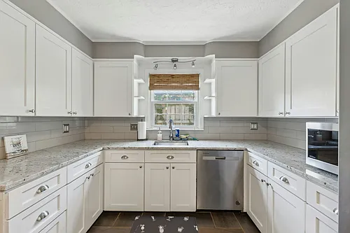 1101 Glenwood Ave Photo 1