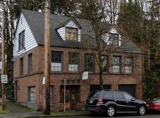 7114 Roosevelt Way NE, Seattle, WA 98115