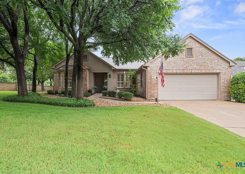 1st image of 101 Yaupon Ln